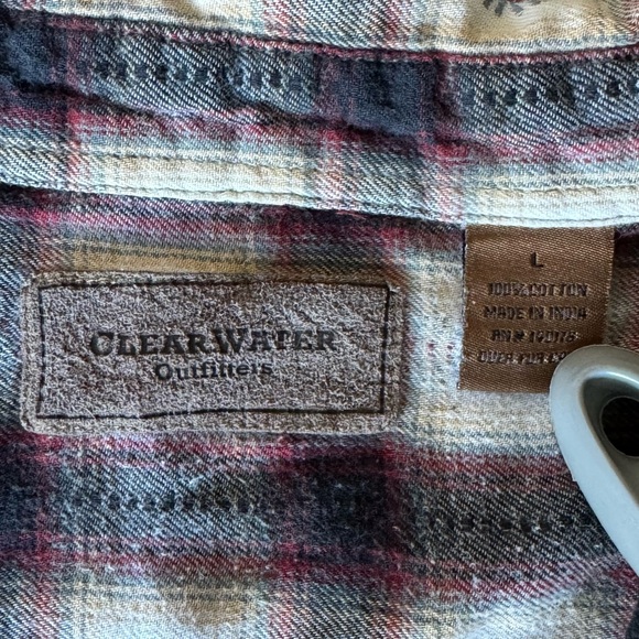 Western Clear Water Outfitters Flannel - Picture 3 of 6